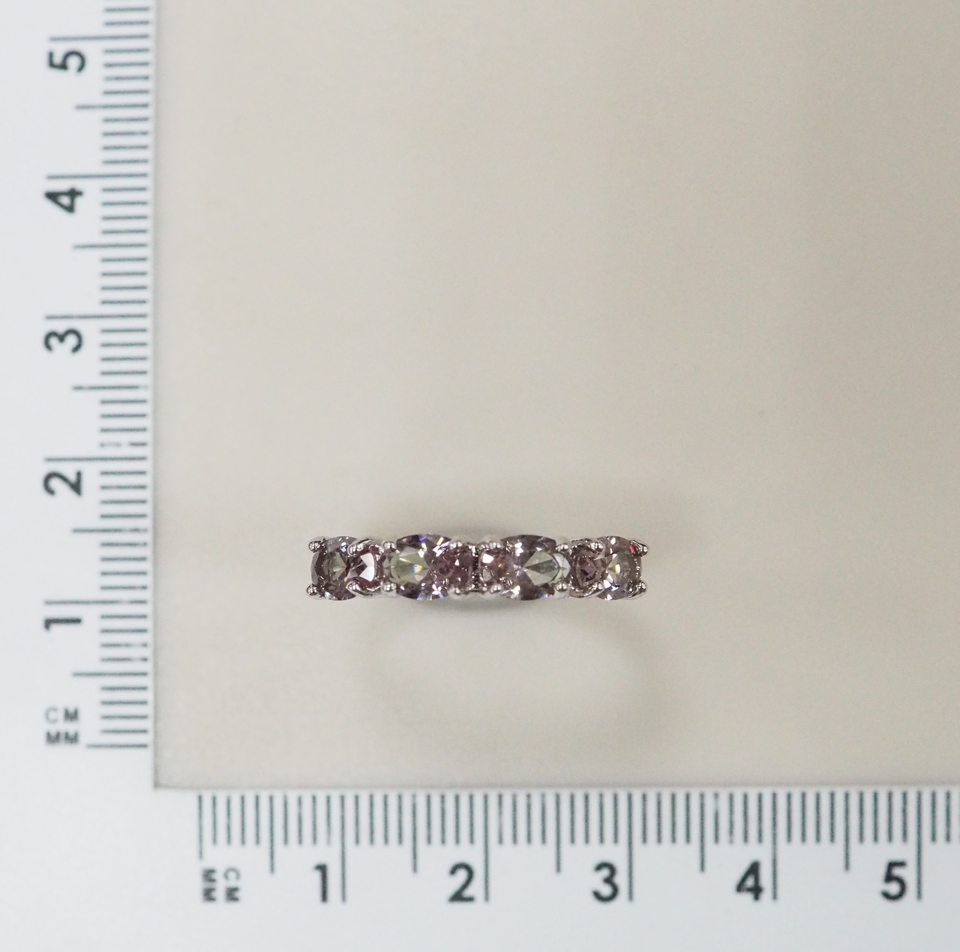 Серебряное кольцо с султанитами